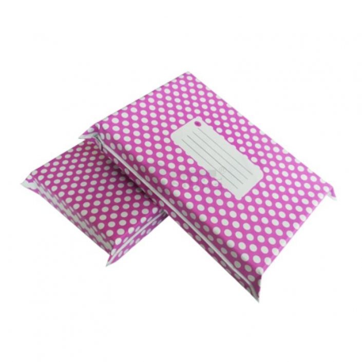 puple polka dot design poly mailers